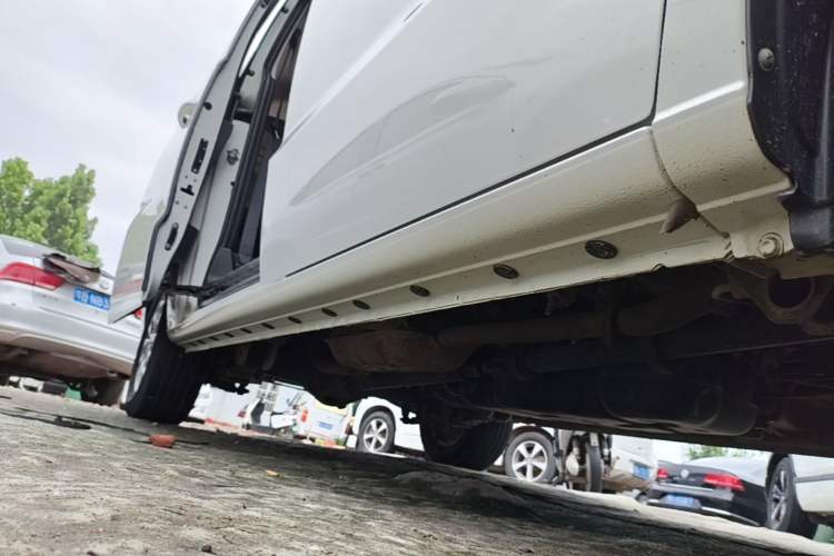 Used JAC Refine M4 2021 2.0L Manual Commercial Edition Right Side Sill