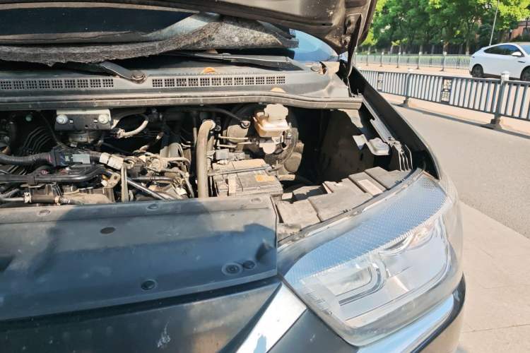 Used JAC Refine M4 2022 2.0 TGDI Automatic Business Edition Engine Bay Left