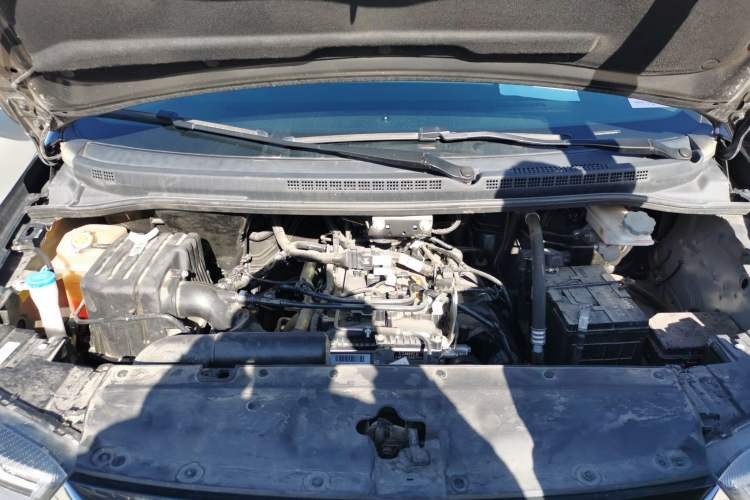 Used JAC Refine M4 2022 2.0 TGDI Automatic Business Edition Engine Bay