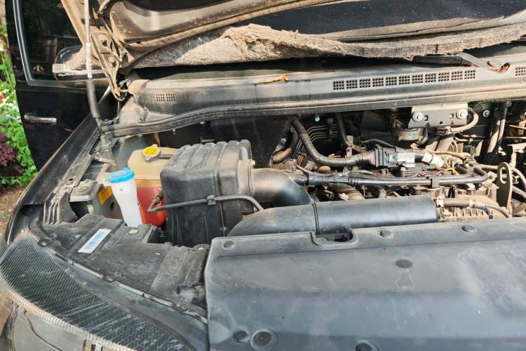 Used JAC Refine M4 2022 2.0 TGDI Automatic Business Edition Engine Bay Right