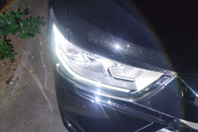 Used JAC Refine M4 2022 2.0 TGDI Automatic Business Edition Exterior 6