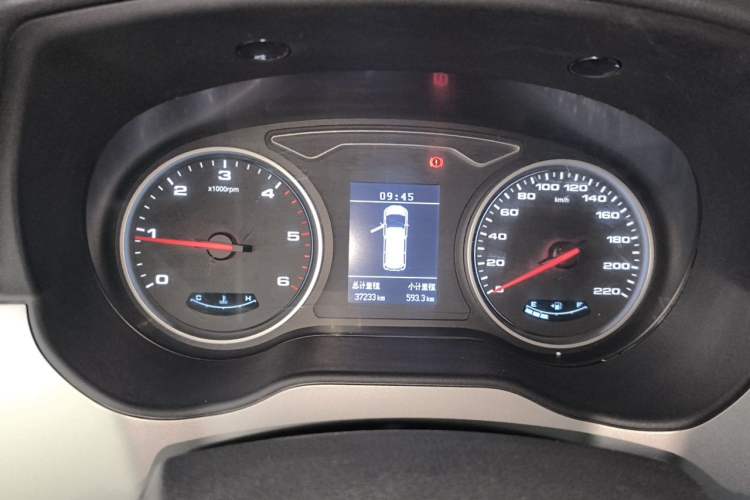 Used JAC Refine M4 2022 2.0 CTI Diesel Manual Jingrui Model Instrument Cluster