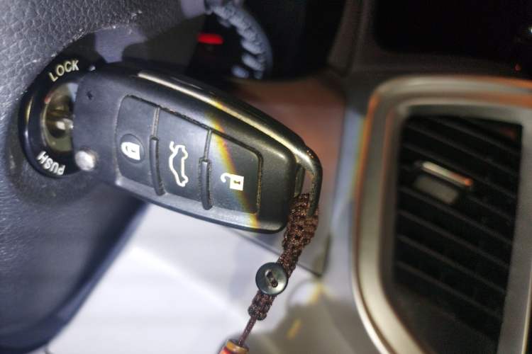 Used JAC Refine M4 2022 2.0 TGDI Automatic Business Edition Interior 1