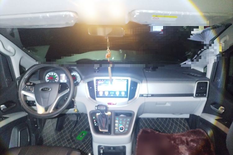 Used JAC Refine M4 2022 2.0 TGDI Automatic Business Edition Interior 2
