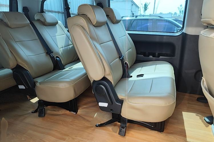 Used JAC Refine M4 2022 2.0 CTI Diesel Manual Jingrui Model Left Rear Seat