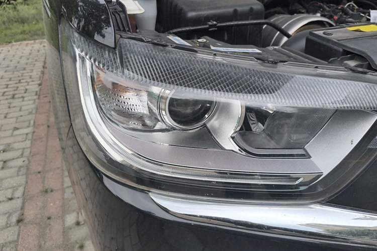 Used JAC Refine M4 2022 2.0 CTI Diesel Manual Jingrui Model Right Front Headlight