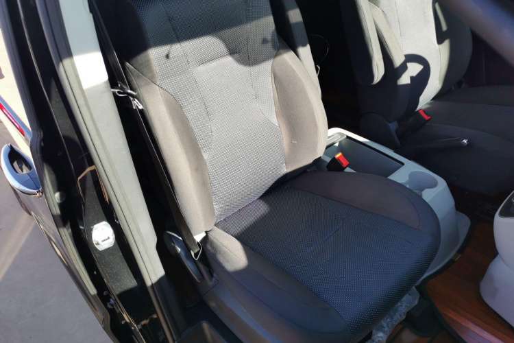 Used JAC Refine M4 2022 2.0 TGDI Automatic Business Edition Right Front Seat