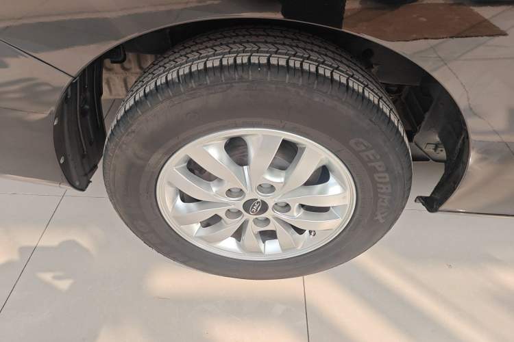 Used JAC Refine M4 2022 2.0 TGDI Automatic Business Edition Right Rear Wheel Hub