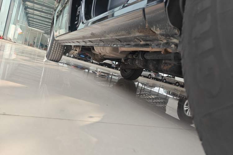 Used JAC Refine M4 2022 2.0 TGDI Automatic Business Edition Right Side Sill