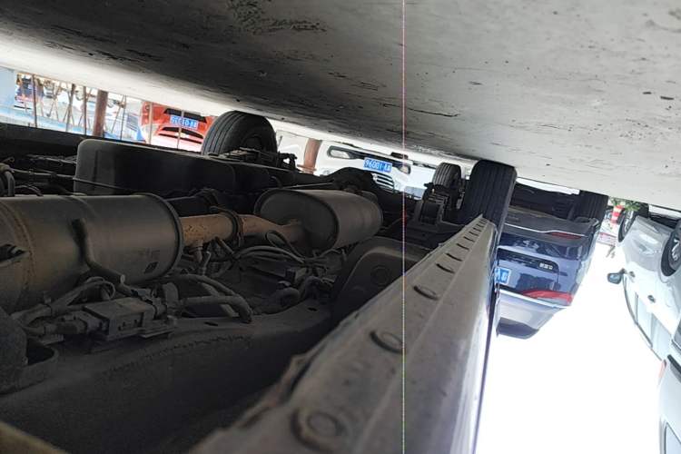 Used JAC Refine M4 2022 2.0 CTI Diesel Manual Jingrui Model Right Side Sill