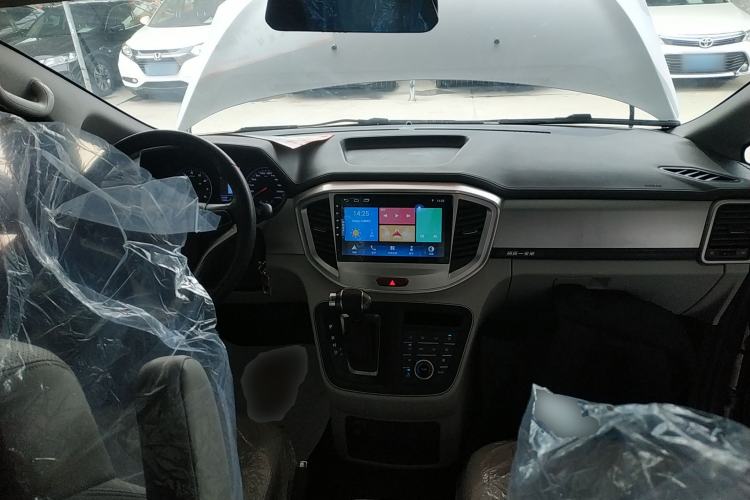 Used JAC Refine M4 2022 2.0 TGDI Automatic Business Edition Interior 2