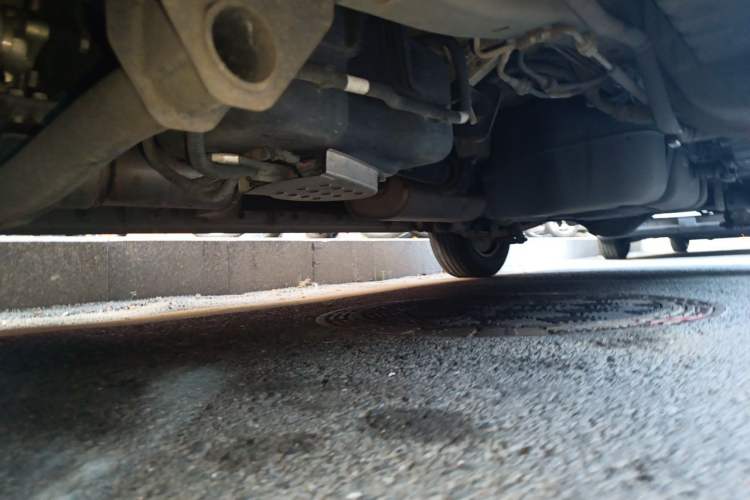 Used JAC Refine M4 2022 2.0 CTI Diesel Manual JingShang Version Chassis Front Left