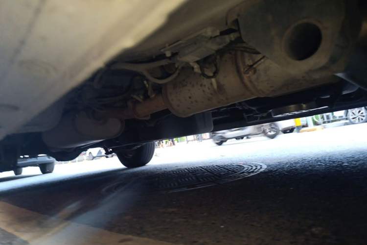 Used JAC Refine M4 2022 2.0 CTI Diesel Manual JingShang Version Chassis Front Right