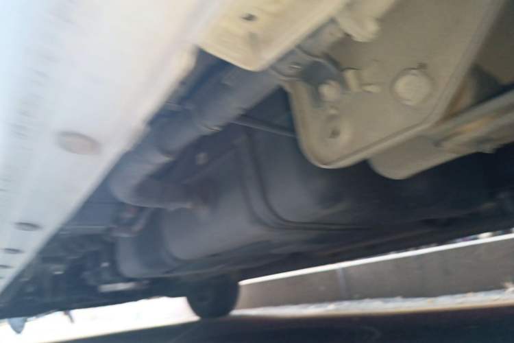 Used JAC Refine M4 2022 2.0 CTI Diesel Manual JingShang Version Chassis Rear Left