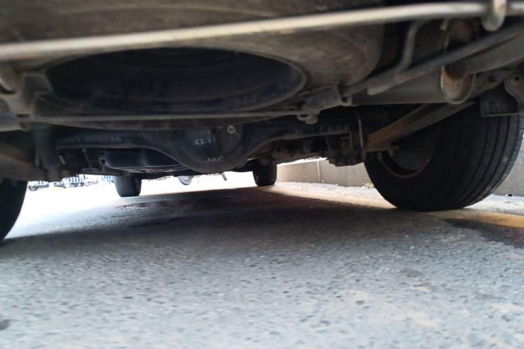 Used JAC Refine M4 2022 2.0 CTI Diesel Manual JingShang Version Chassis Rear