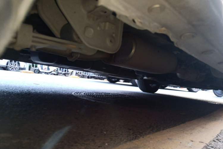 Used JAC Refine M4 2022 2.0 CTI Diesel Manual JingShang Version Chassis Rear Right