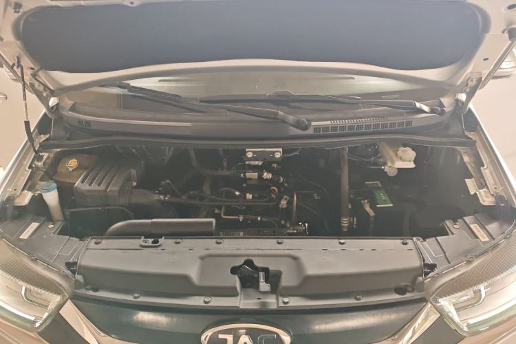 Used JAC Refine M4 2022 2.0 TGDI Automatic Business Edition Engine Bay