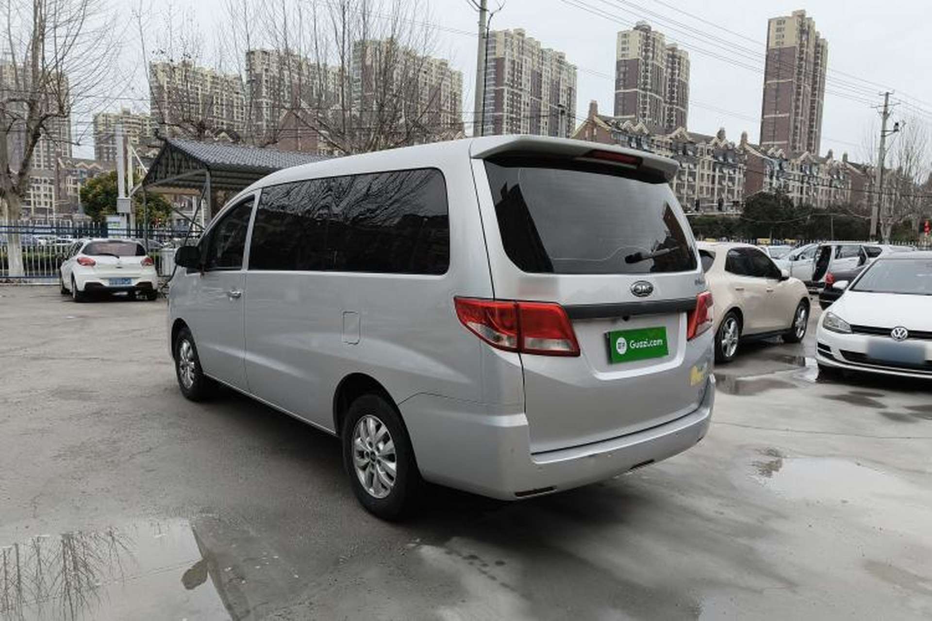 Used JAC Refine M4 2022 2.0 TGDI Automatic Business Edition Exterior 2
