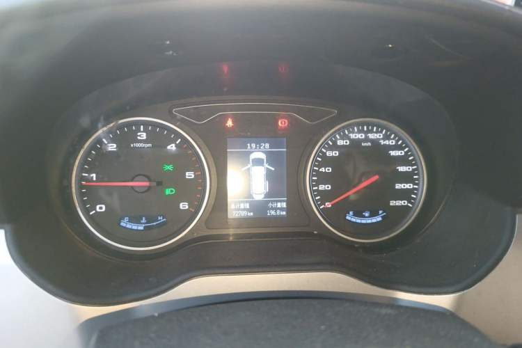 Used JAC Refine M4 2022 2.0 CTI Diesel Manual JingShang Version Instrument Cluster