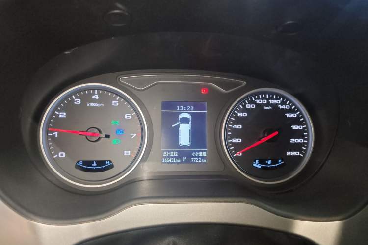 Used JAC Refine M4 2022 2.0 TGDI Automatic Business Edition Instrument Cluster