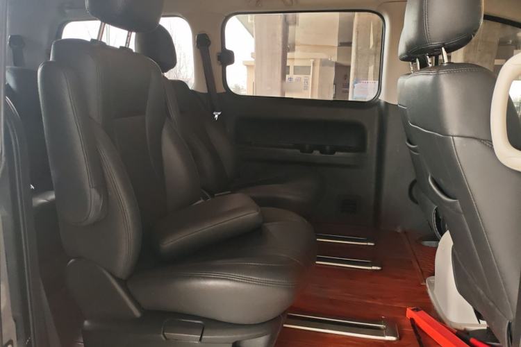 Used JAC Refine M4 2022 2.0 TGDI Automatic Business Edition Left Rear Seat