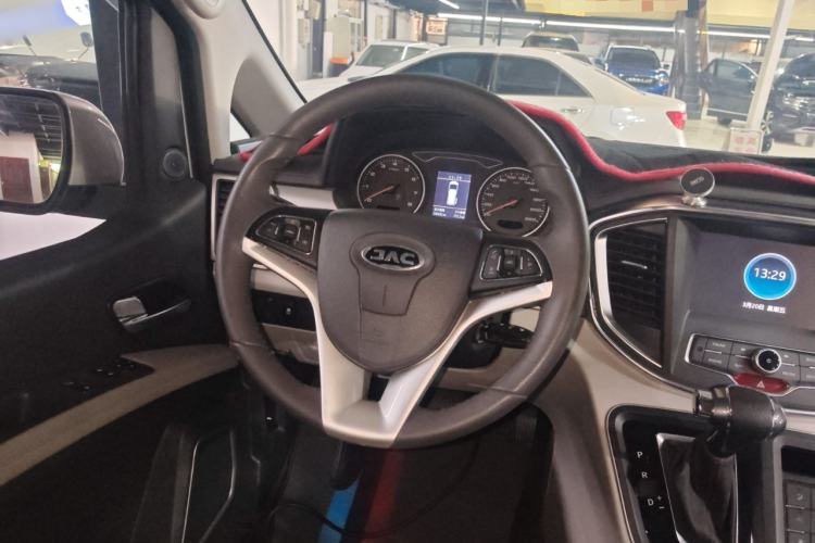 Used JAC Refine M4 2022 2.0 TGDI Automatic Business Edition Steering Wheel
