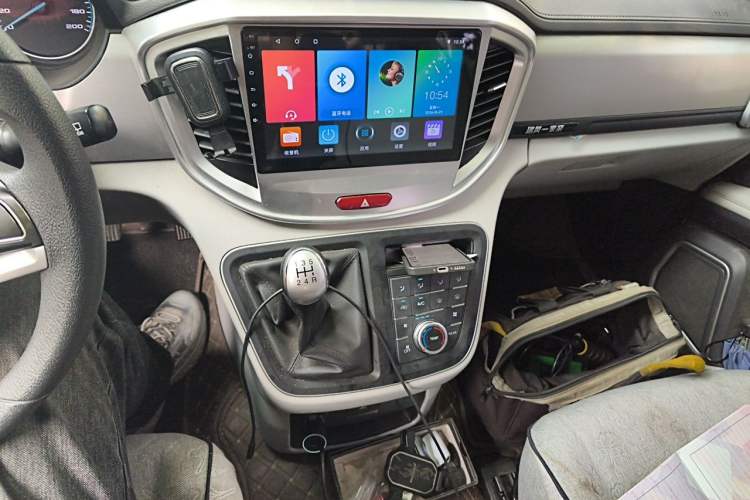Used JAC Refine M4 2022 2.0L CNG Manual Commercial & Travel Version Audio And AC Panel