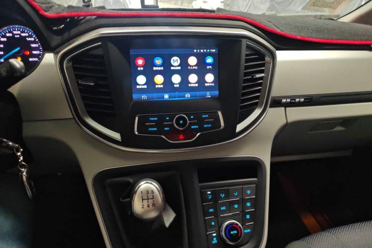 Used JAC Refine M4 2022 2.0L CNG Manual Commercial & Travel Version Audio And AC Panel