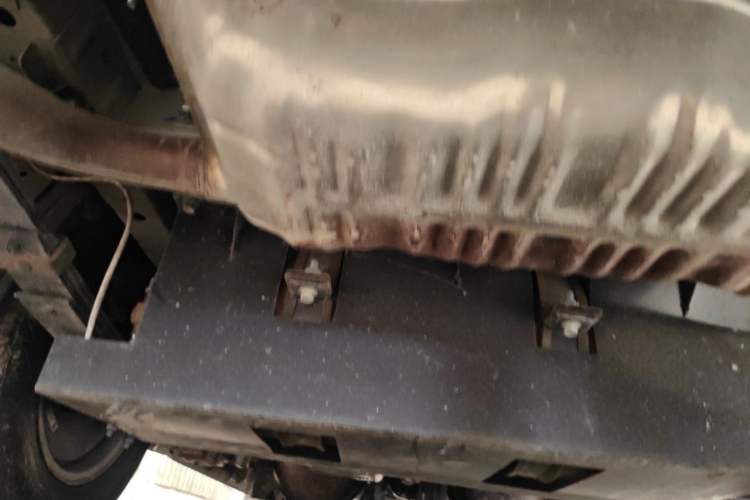 Used JAC Refine M4 2022 2.0L CNG Manual Commercial & Travel Version Chassis Rear