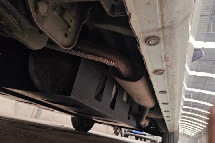 Used JAC Refine M4 2022 2.0L CNG Manual Commercial & Travel Version Chassis Rear Right
