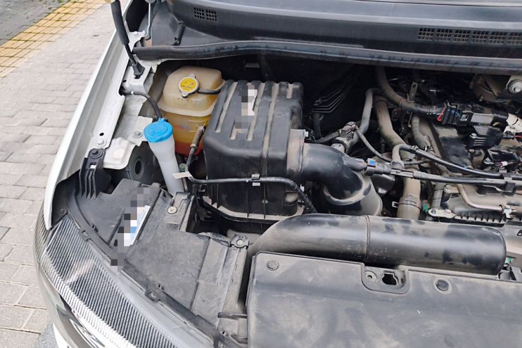 Used JAC Refine M4 2022 2.0 TGDI Automatic Business Edition Engine Bay Right