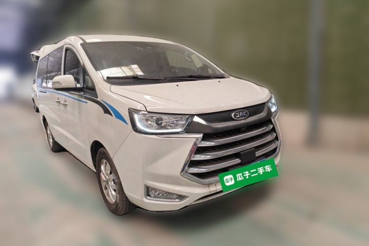 Used JAC Refine M4 2022 2.0L CNG Manual Commercial & Travel Version Front Right 45 Deg