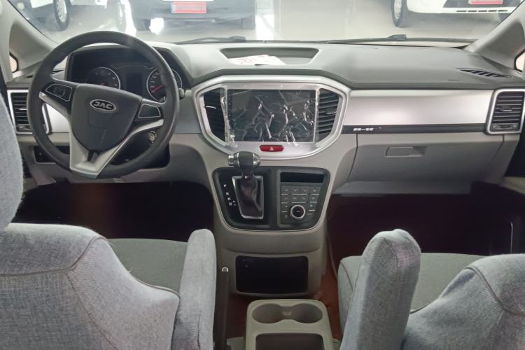 Used JAC Refine M4 2022 2.0 TGDI Automatic Business Edition Interior 3