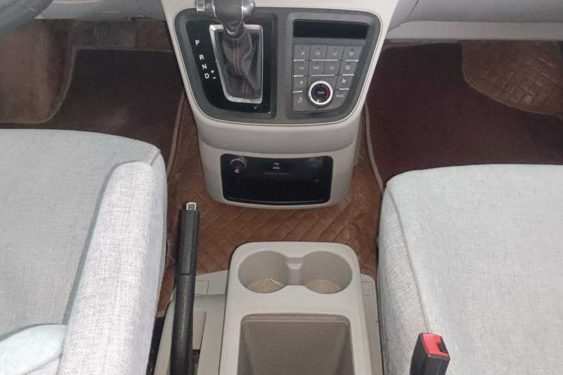 Used JAC Refine M4 2022 2.0 TGDI Automatic Business Edition Interior 5