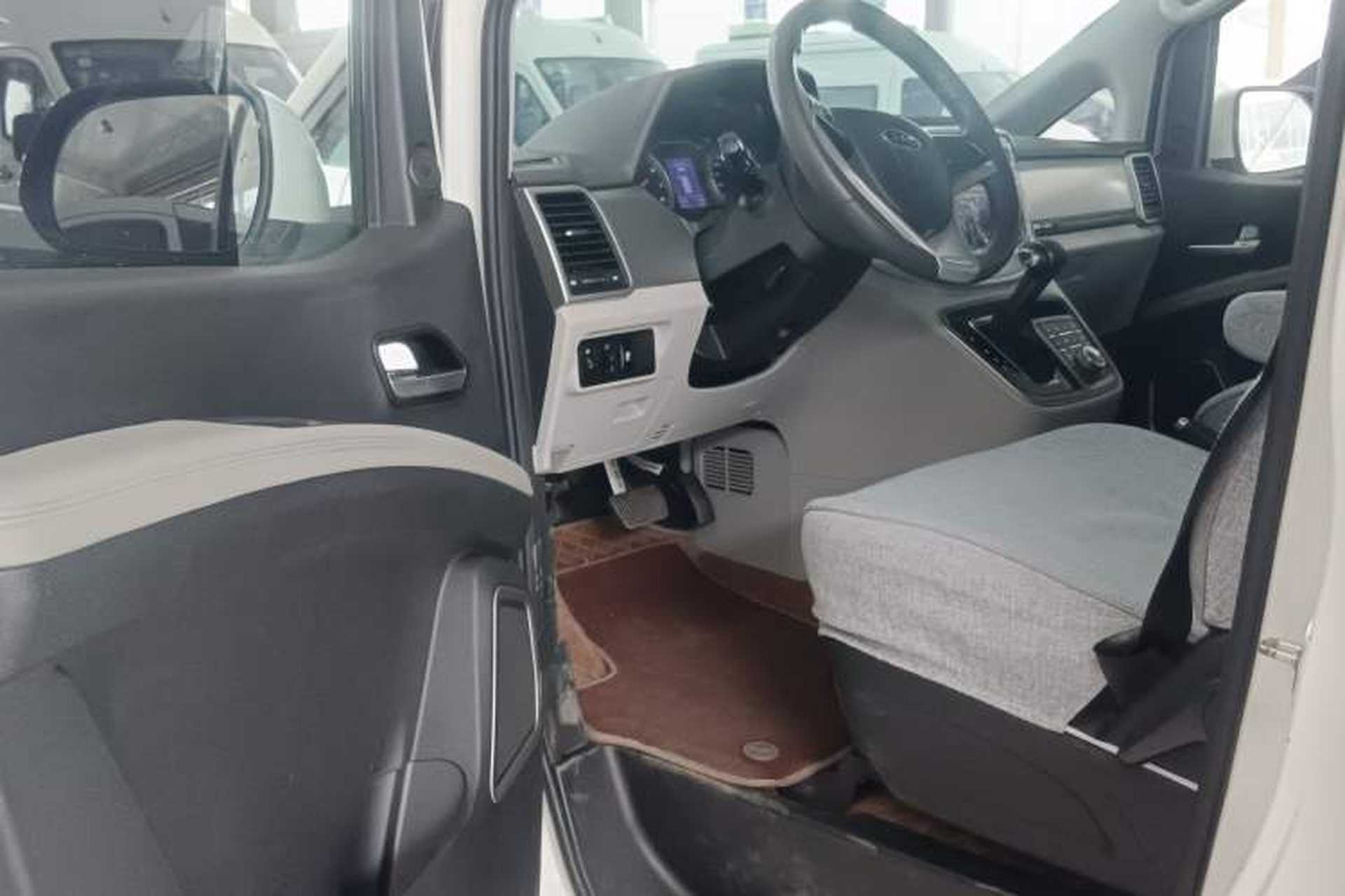 Used JAC Refine M4 2022 2.0 TGDI Automatic Business Edition Interior 7