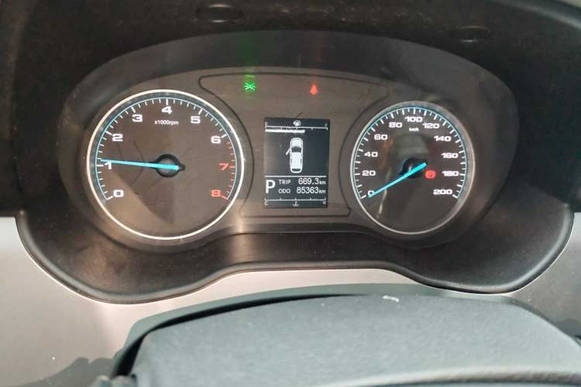 Used JAC Refine M4 2022 2.0 TGDI Automatic Business Edition Odometer Close Up