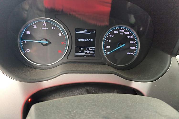 Used JAC Refine M4 2022 2.0L CNG Manual Commercial & Travel Version Odometer Close Up