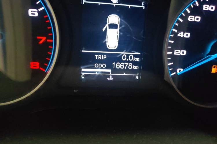 Used JAC Refine M4 2022 2.0L CNG Manual Commercial & Travel Version Odometer Close Up