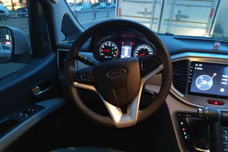 Used JAC Refine M4 2022 2.0 TGDI Automatic Business Edition Steering Wheel