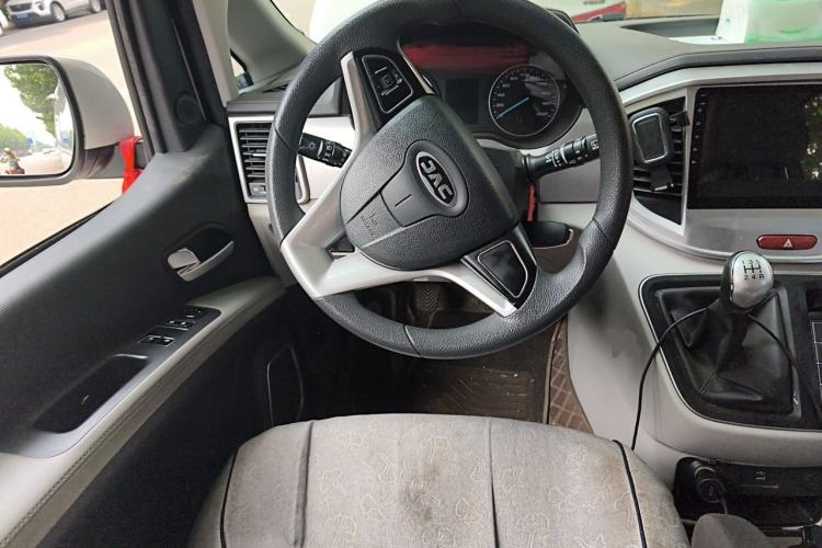 Used JAC Refine M4 2022 2.0L CNG Manual Commercial & Travel Version Steering Wheel