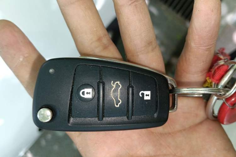 Used JAC Refine M4 2022 2.0 TGDI Automatic Business Edition Vehicle Key