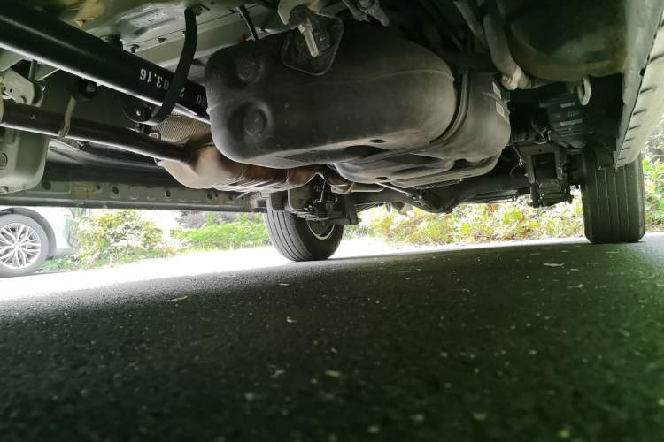 Used JAC Refine M4 2026 Model 2.0VVT Gasoline Manual Commercial Travel Edition Chassis Front Left