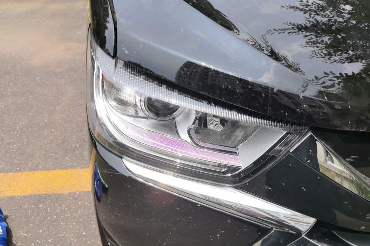 Used JAC Refine M4 2026 Model 2.0VVT Gasoline Manual Commercial Travel Edition Right Front Headlight