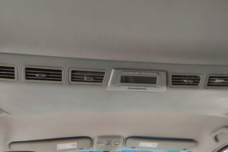 Used JAC Refine M5 2012 2.0T Gasoline Manual Business Edition Headliner