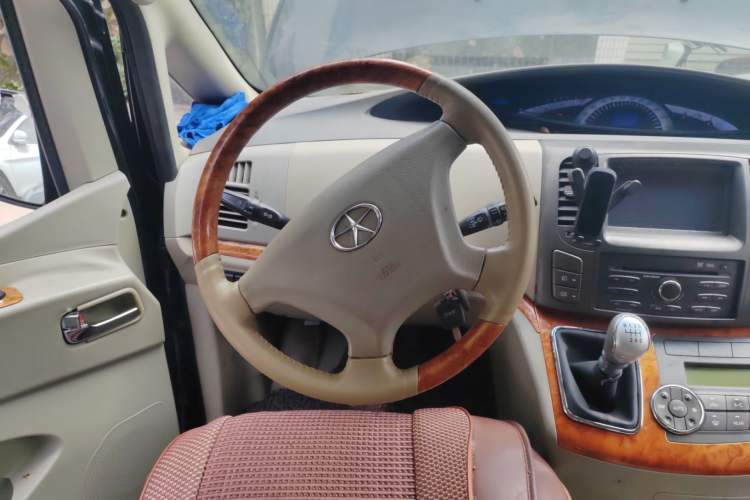 Used JAC Refine M5 2012 2.0T Gasoline Manual Business Edition Steering Wheel