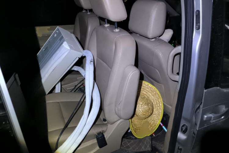 Used JAC Refine M5 2012 1.9T Diesel Manual Business Edition Left Rear Seat