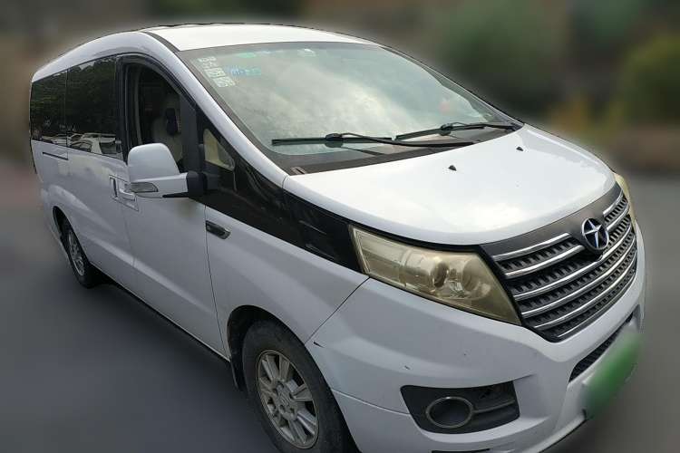 Used JAC Refine M5 2012 2.0T Gasoline Manual Business Edition Front Right 45 Deg
