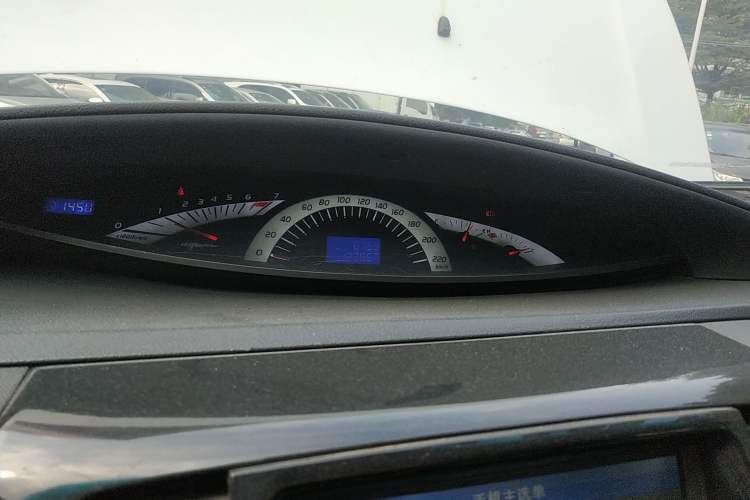 Used JAC Refine M5 2012 2.0T Gasoline Manual Business Edition Instrument Cluster