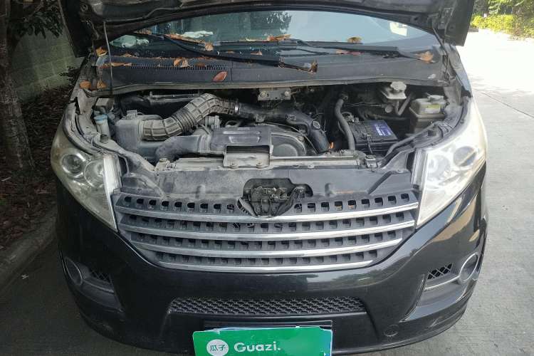 Used JAC Refine M5 2013 2.0T Gasoline Manual Business Edition Engine Bay