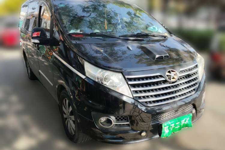 Used JAC Refine M5 2013 2.0T Gasoline Manual Business Edition Front Right 45 Deg